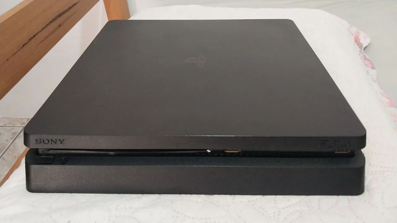 PlayStation 4 slim 1tb - Foto 3
