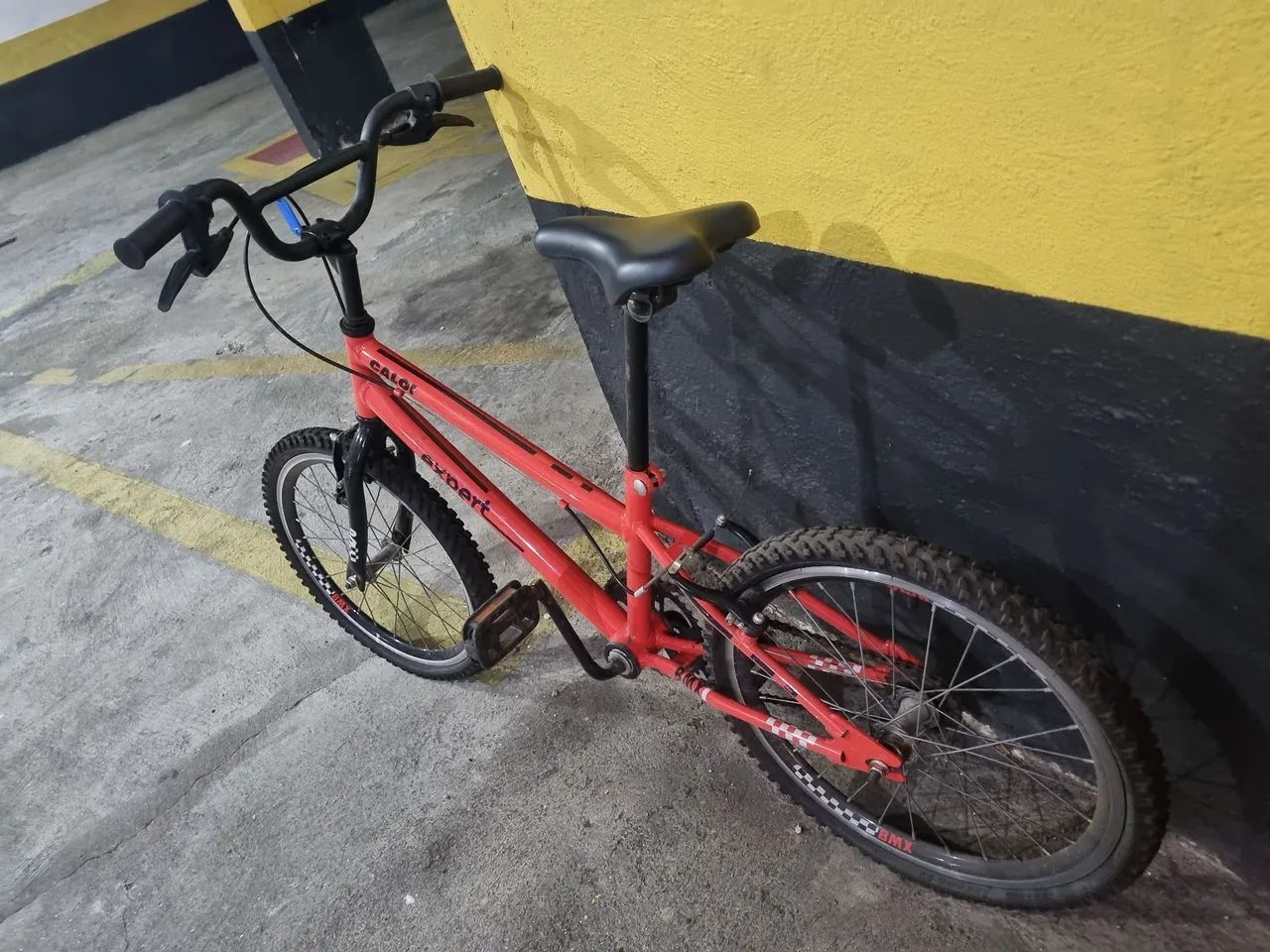 BICICLETA CALOI BMX SEMI NOVA 