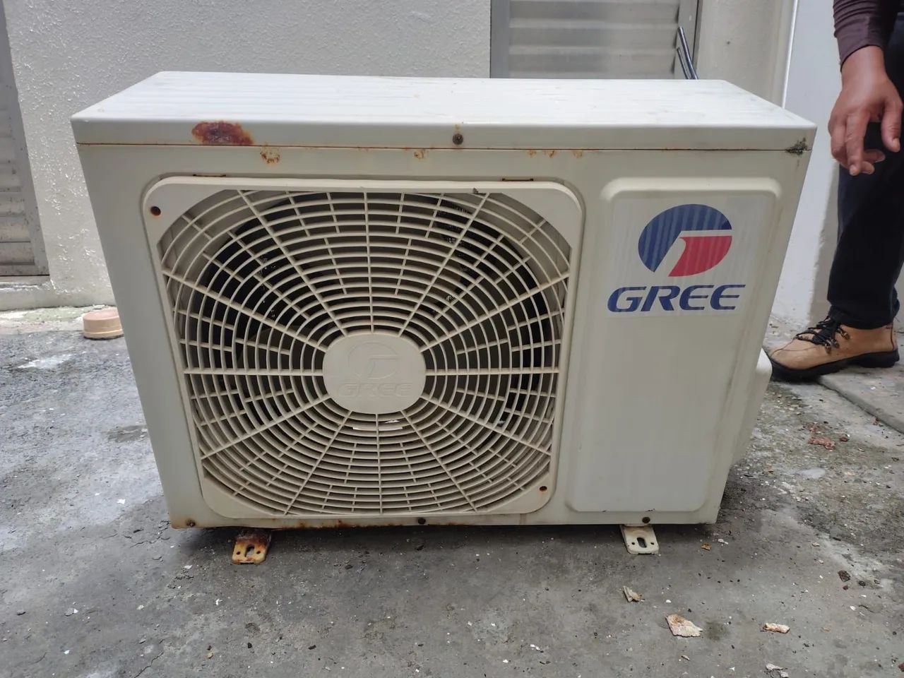 Preciso  de  técnicos  de refrigeração 