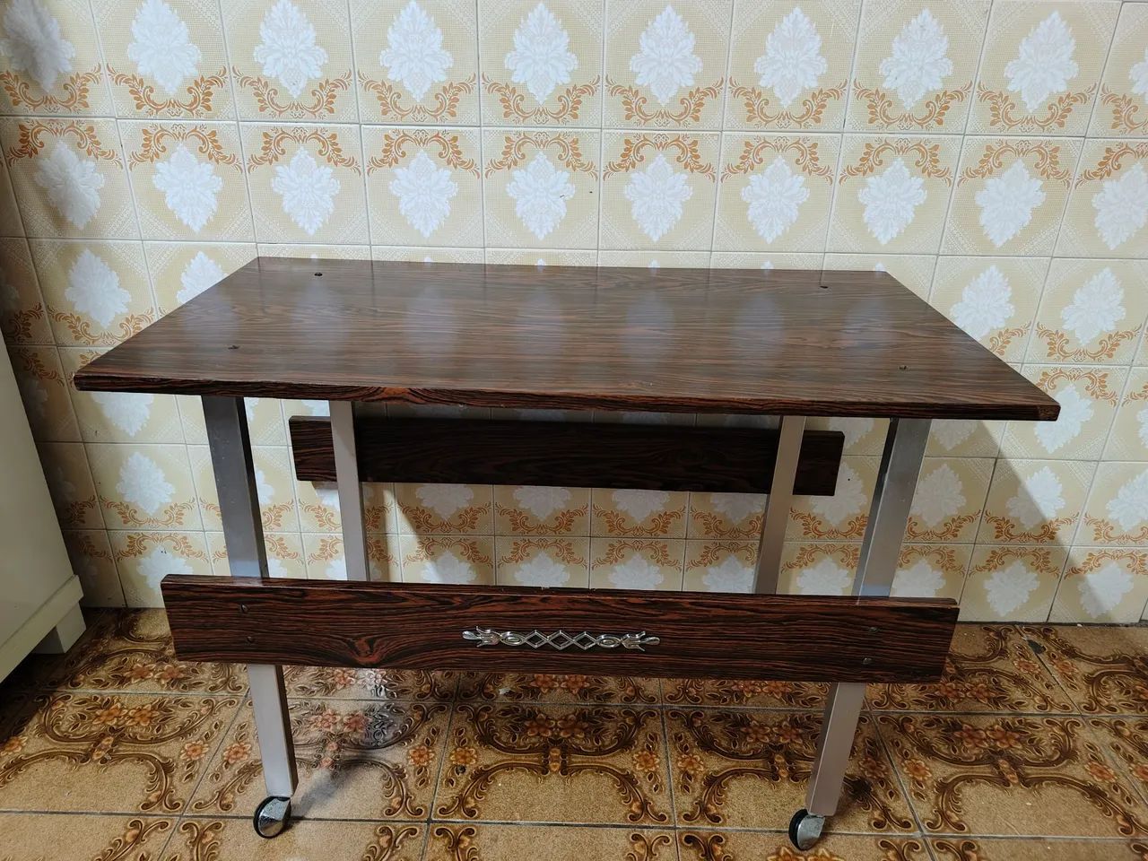 Mesinha vintage anos 70  - Foto 3