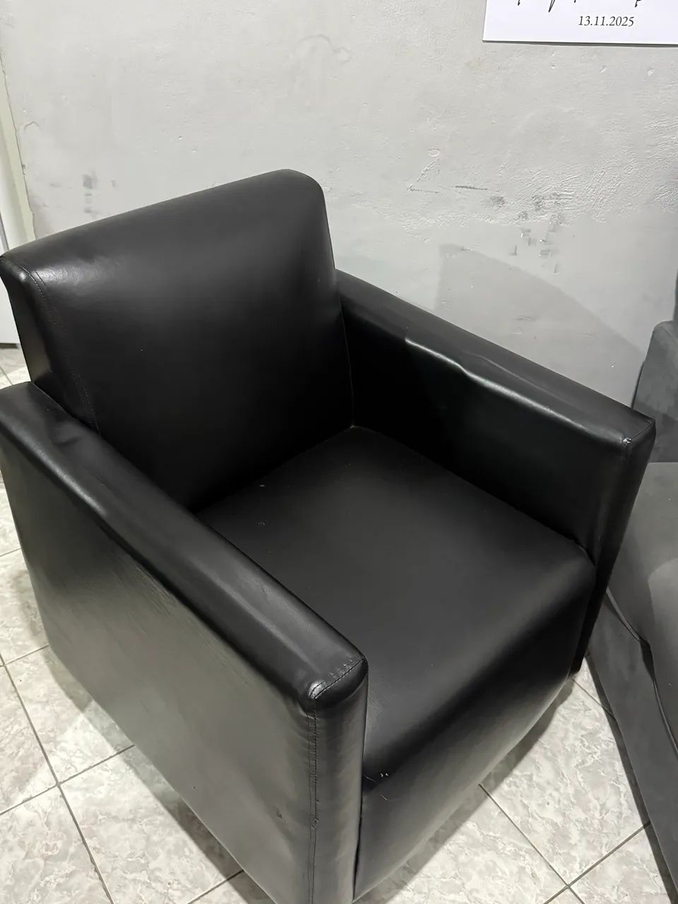 Poltrona preta  - Foto 3