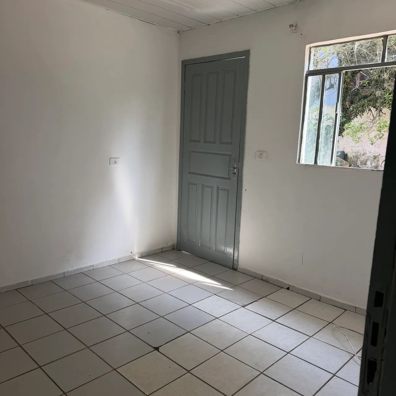Alugo casa Hauer - próx Muffato  - Foto 5