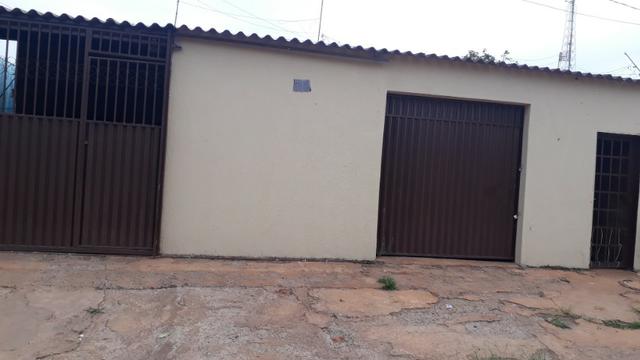 Casa com uma loja na rua do Vapt Vupt - Jardim Brasília - GO - Foto 5