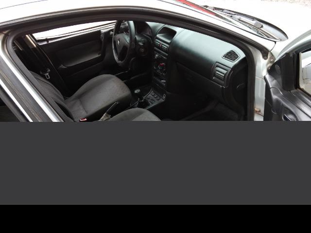 Astra Confort 2005 sedan 2.0 - Foto 7
