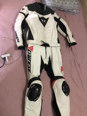 Macacão dainese couro 2pc - Foto 2
