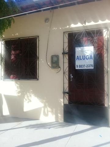 Casa pra alugar no Eusébio de 330,00 reais (não paga água)