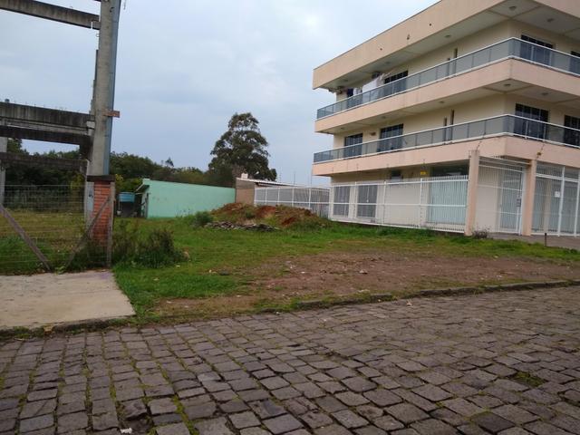 Vendo terreno no Bairro Fátima 210.000