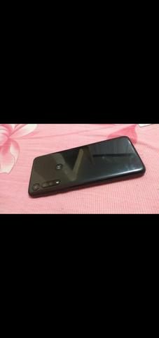 Vendo ou troco , motog8 coma apenas uma semana de uso - Foto 3