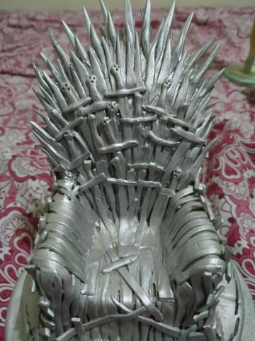 Trono de ferro de game of thrones - Foto 3