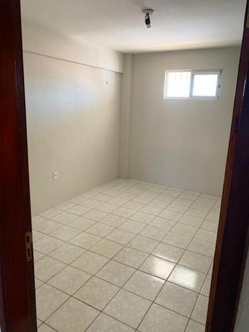 Alugo Apartamento no Icaraí (Condomínio Res. Porto Seguro) - Foto 12