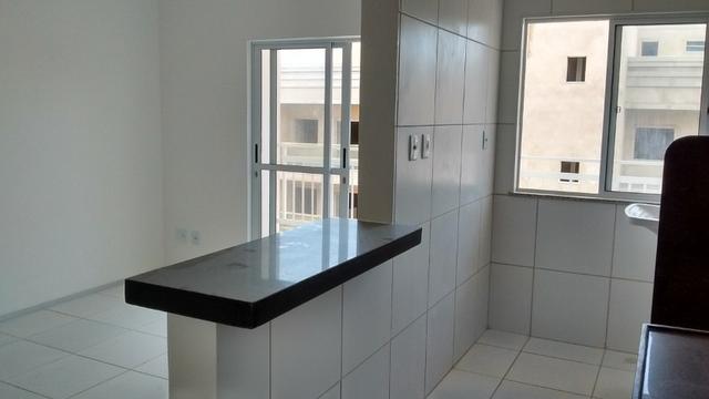 Apto no Araçagy, na descida da praia, com 02 qtos, 2 banheiros, 5º andar - Foto 7