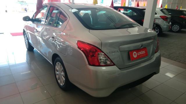 Nissan Versa Confort 1.0 12 v - Foto 5