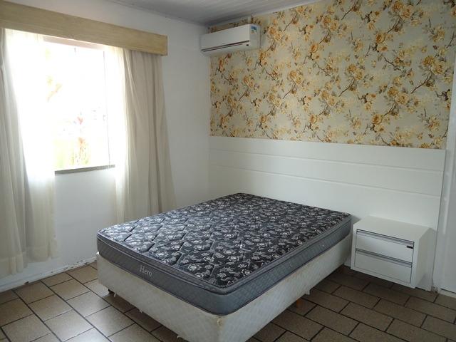 Casa econômico com 03 dormitórios, á 900m da Praia de Bombas. Cód.025 - Foto 7