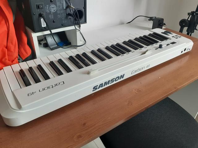 Teclado controlador Samson 49