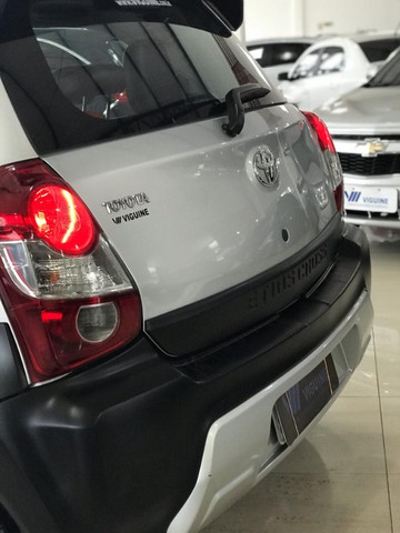 Toyota Etios Cross 1.6 2017 - Foto 10