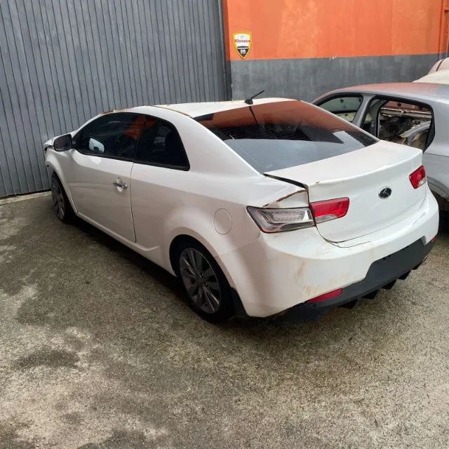Sucata Para Retirada de Peças Kia Cerato Koup - Foto 3