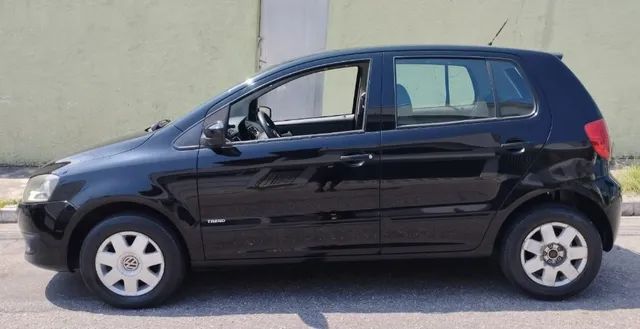 VolksWagen Fox 1.0 Flex ano 2011 - Foto 3