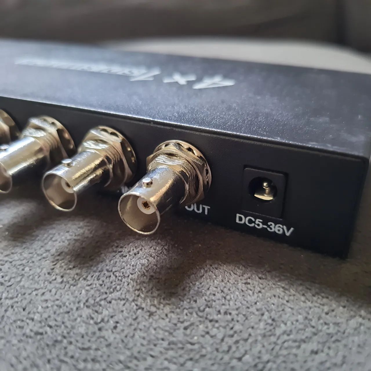 Switch SDI 4x1 3G - Novo, com Controle Remoto - Suporte até 1080p - Foto 4