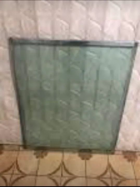 PORTA DE VIDRO VERDE SÓ 100 REAIS 