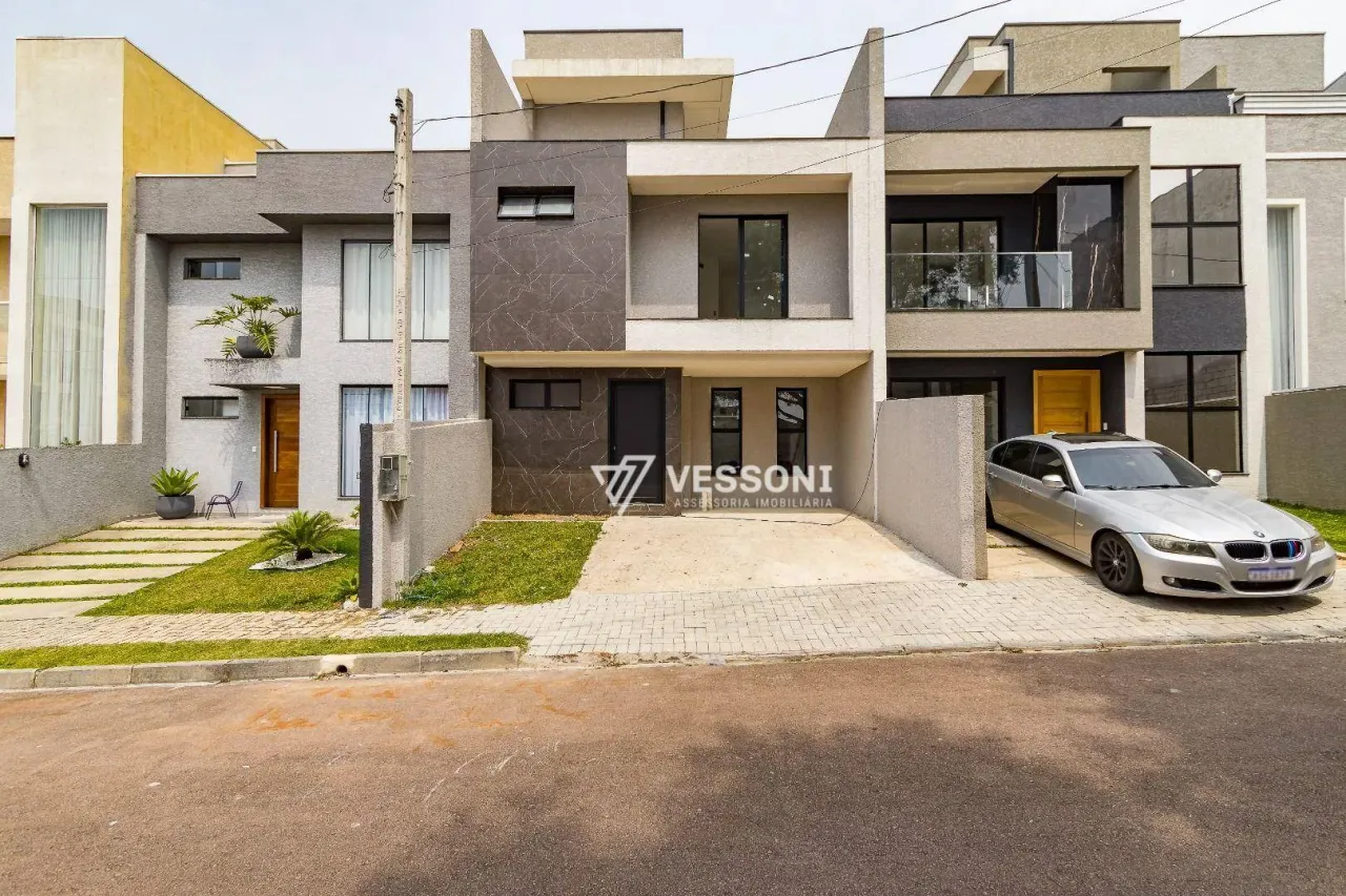 Sobrado Em Condomínio | Fachada Moderna | Bairro Pinheirinho | 124m² Privativos + terraço 