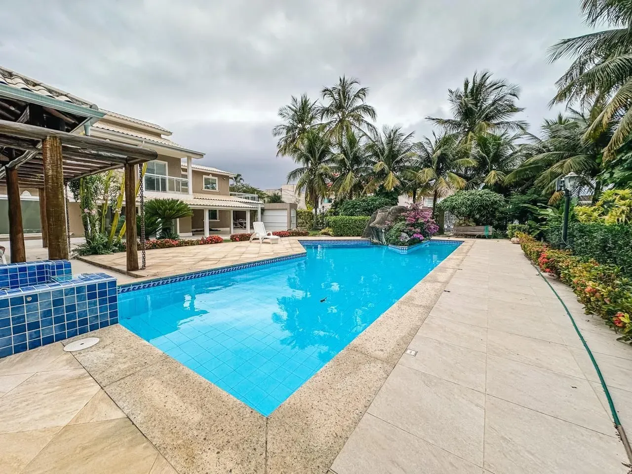 Casa com 4 dormitórios para alugar, 600 m² por R$ 23.600,00/mês - Camboinhas - Niterói/RJ