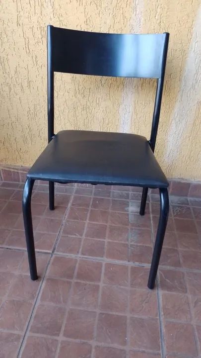 Cadeira de Metal Preta - Foto 2
