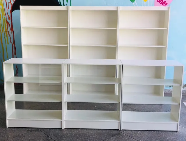 BALCÃO + VITRINES + ESTANTES 100% MDF