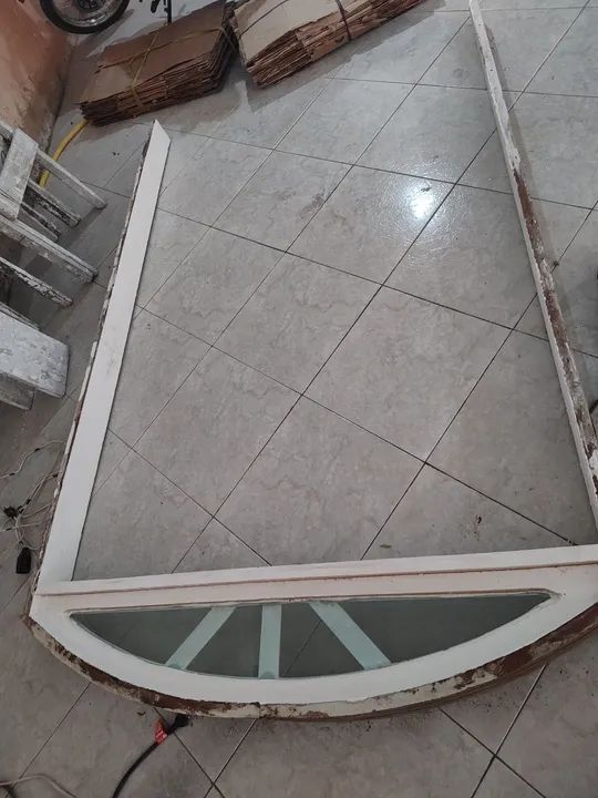 Bandeira de porta e janela com caixao - Foto 3