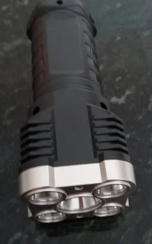 Lanterna Recarregável de led-com Luz Lateral-3 Modos de Iluminação. - Foto 6