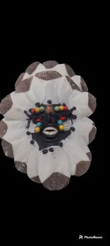 máscara decorativa indígena de madeira tamanho 25 cm de altura - Foto 5