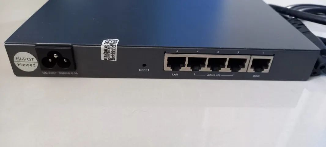 Roteador Load Balance TP-Link, 10/100MBPS, 5 Portas, Preto - TL-R470T+ - Foto 3