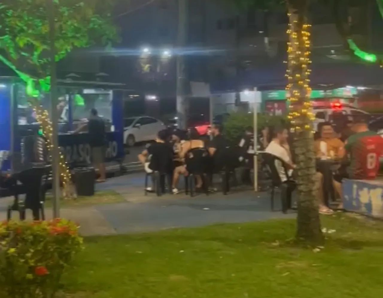 Trailer Premium Acm/Inox 4x4m Completo! Aceito Veículo. - Foto 2