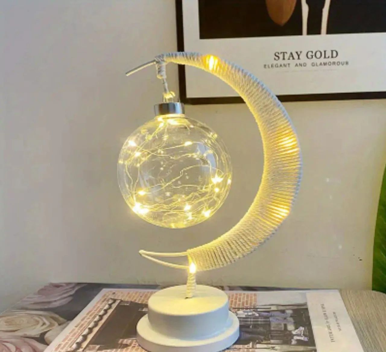 Luminária Lua com Led - Decoração Criativa e Encantadora