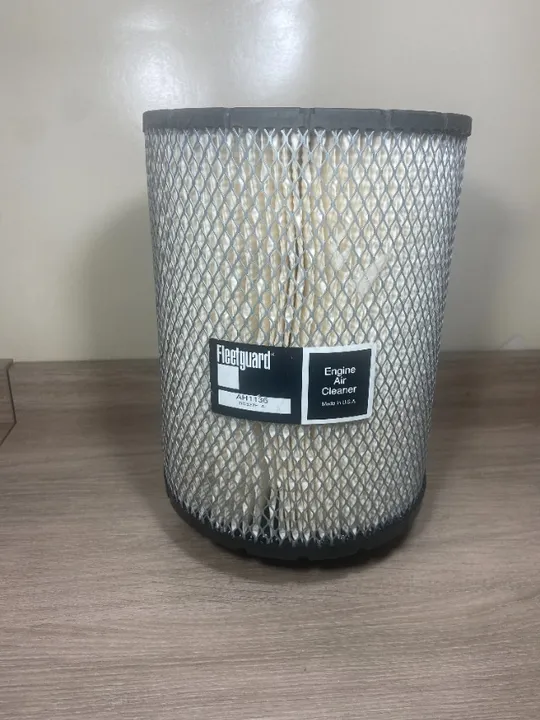 Filtro de Ar Fleetguard AH1136 Para Gerador Cummins