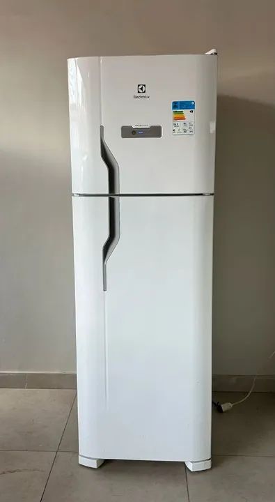 Geladeira Electrolux DFN41 Frost Free  - Foto 3