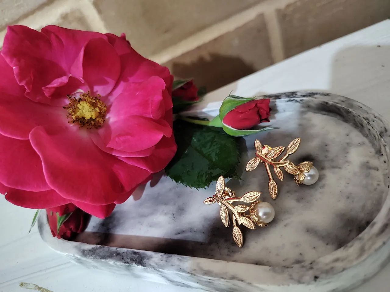 Brinco Ramo de flores com Pérola Delicado