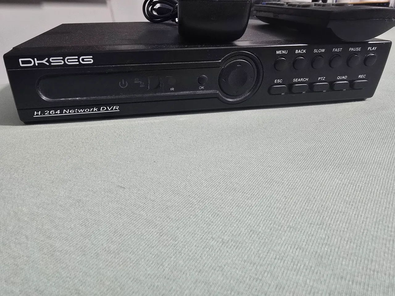 DVR 4 Canais DKSEG H.264 e 2 Câmeras AHD