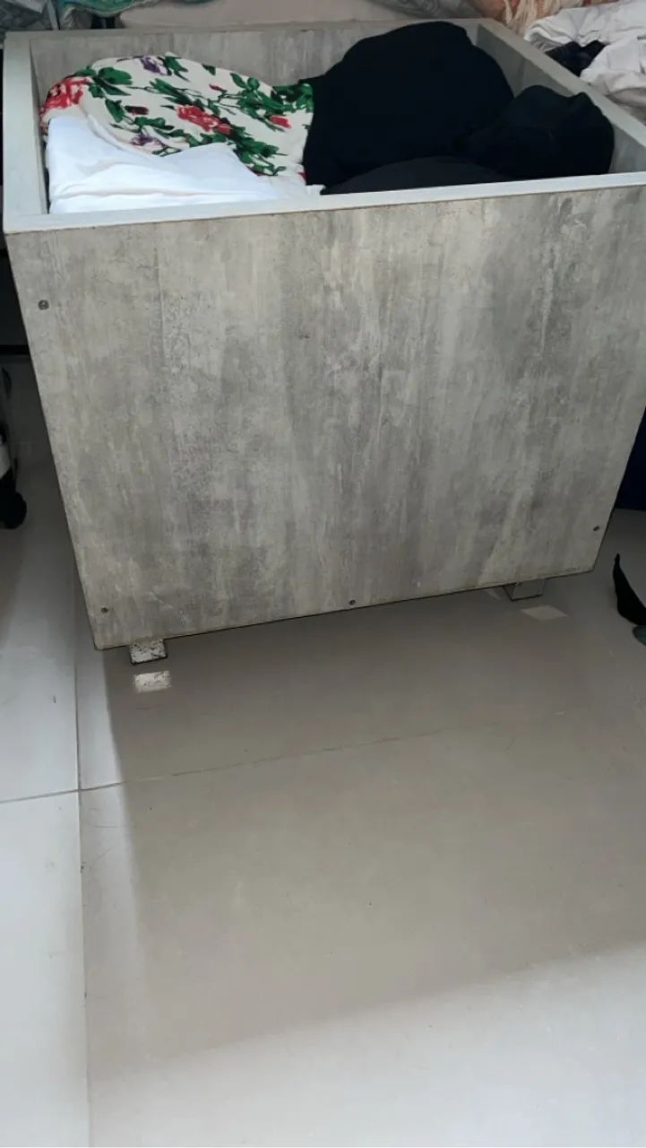  Vendo caixote decorativo em madeira concreto  - Foto 2