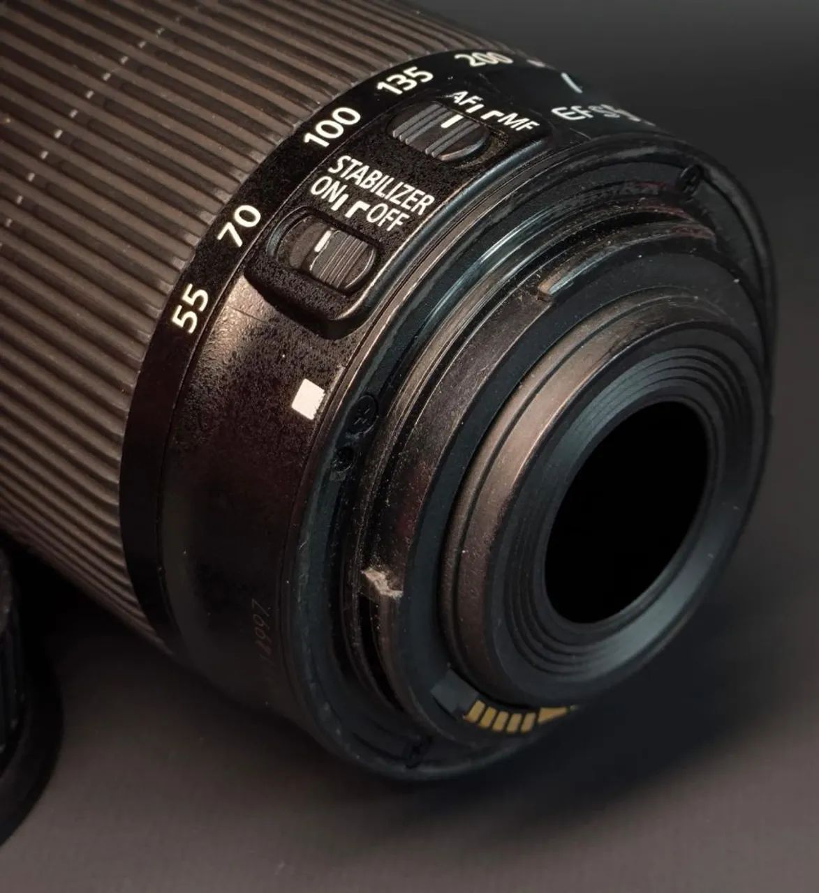Canon EF-S 55-250mm 交換レンズ Lente Canon EF-S 55-250mm F/4-5.6 IS II - eMania Foto e Video