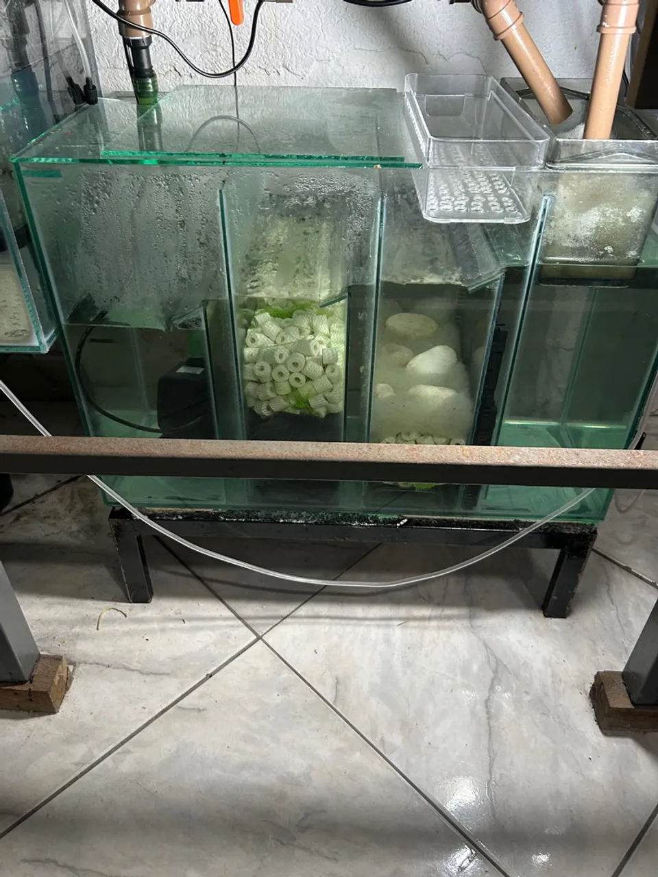 Vendo sump com bomba de 2500 Lh