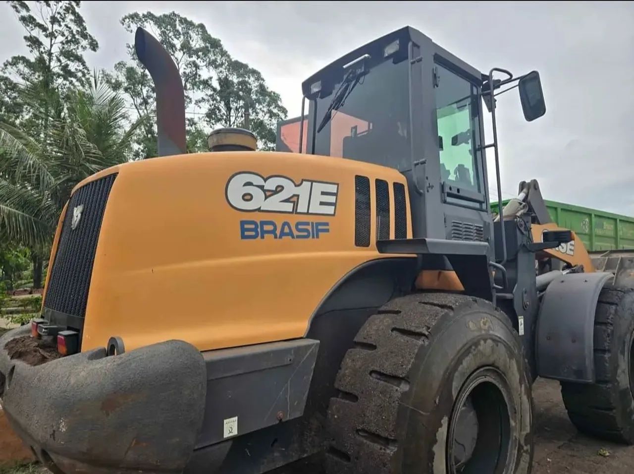 Vendo Pá carregadeira Case 621 - Foto 2