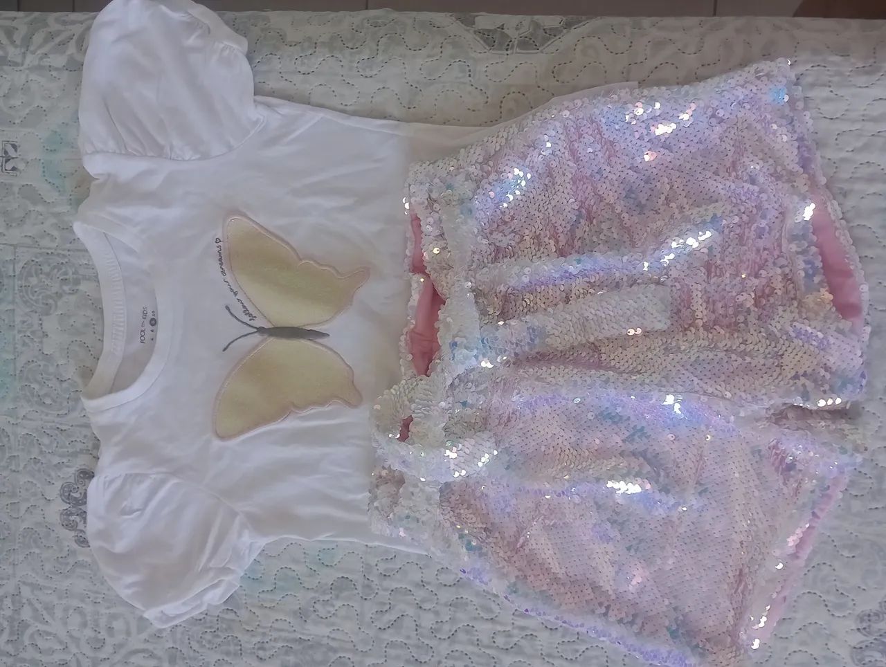 Conjunto de roupa infantil - Blusa e Short - Foto 2