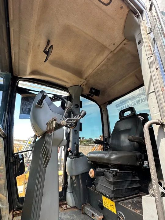 Motoniveladora New Holland RG140 2011 - Foto 6