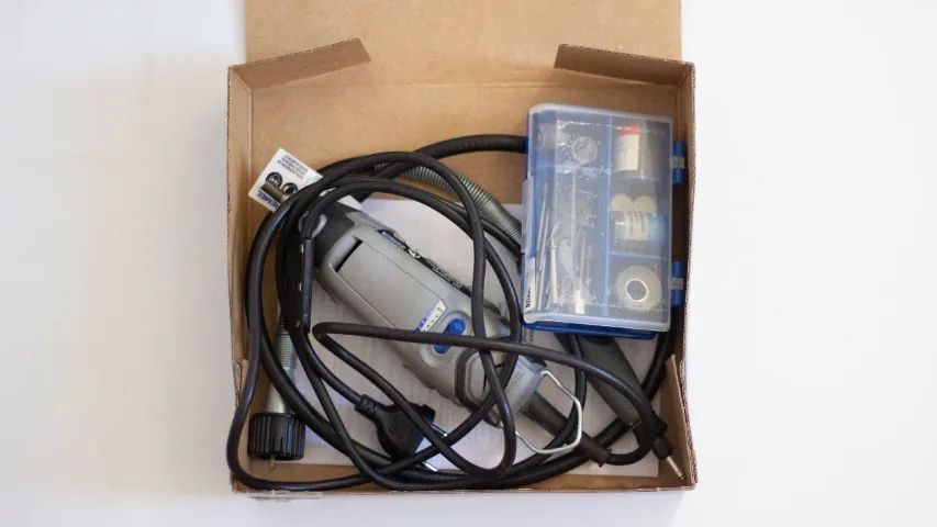 Micro retífica Dremel 3000 - 82 peças - Foto 4