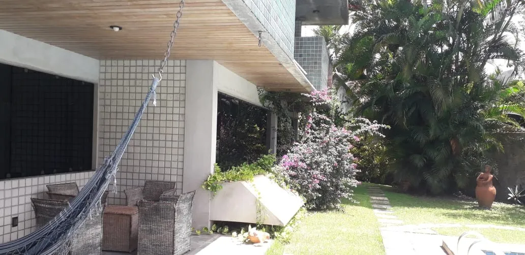 Poço da Panela - Casa - 06 Qtos / 03 Suítes - 04 Vagas - 545 m² - Nascente - Excelente loc