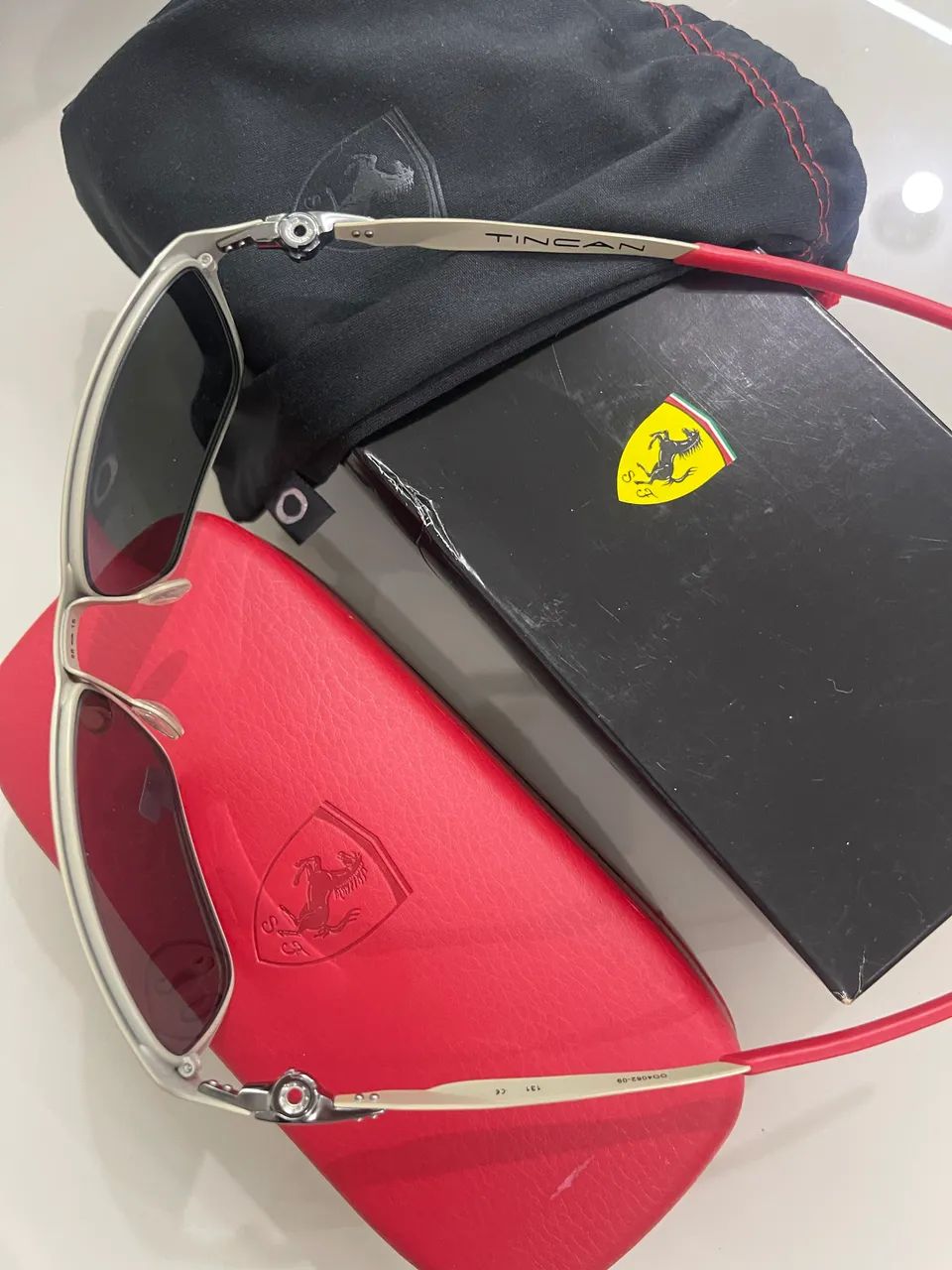 Oakley Tincan Scuderia Ferrari