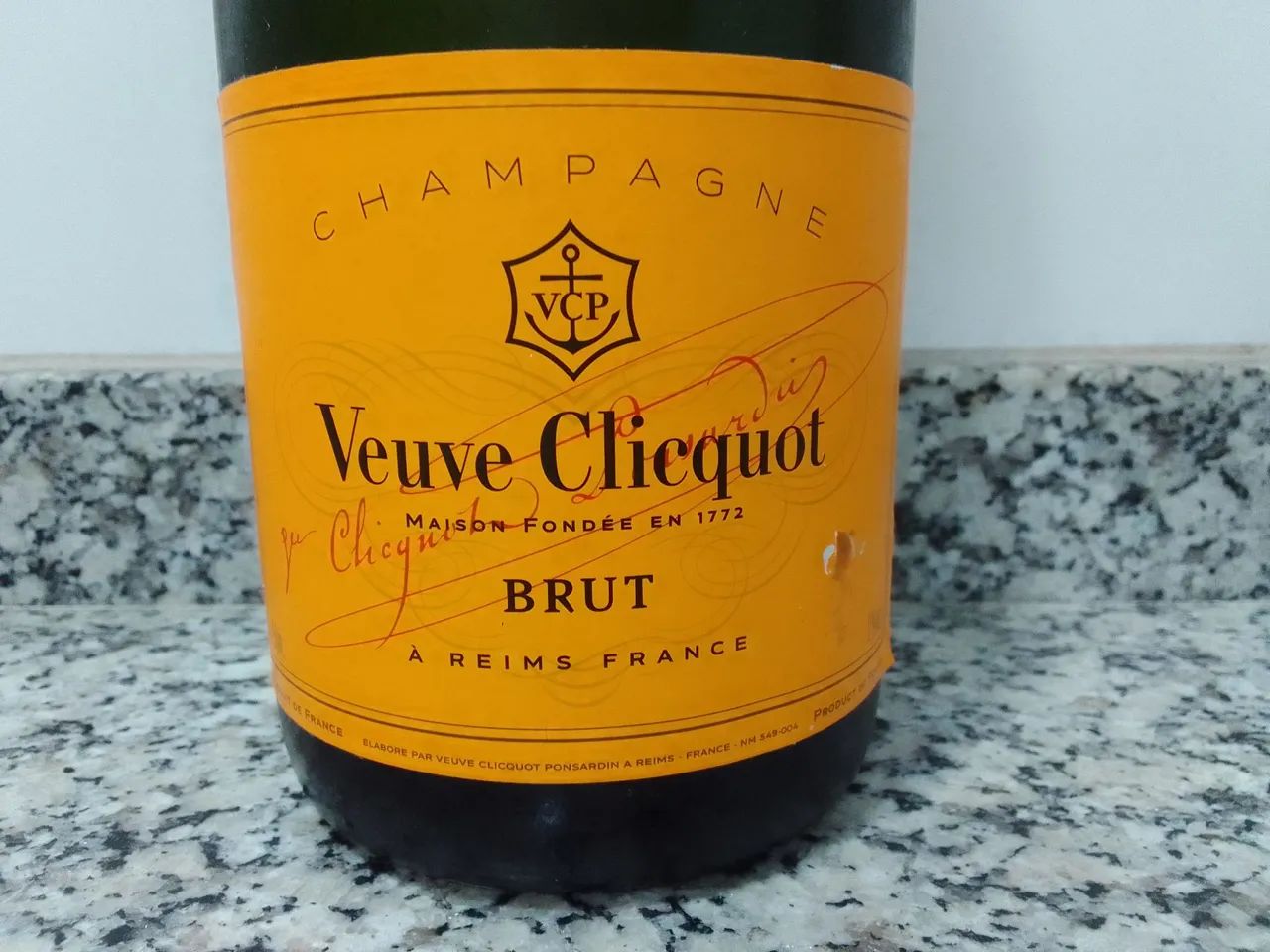 Veuve Clicquot Brut - Champagne Gelado.  - Foto 2