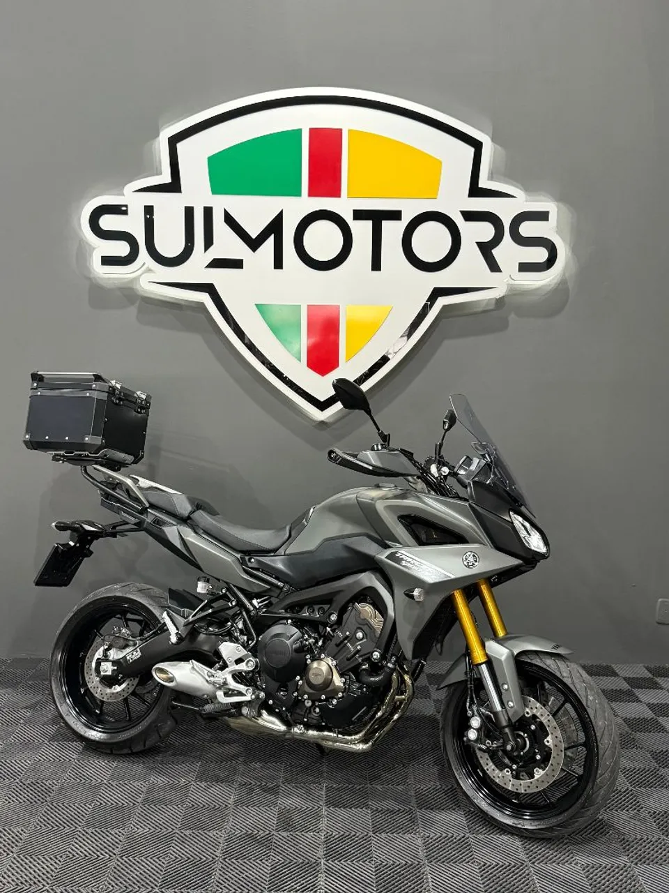 YAMAHA TRACER 900 ZERADA IMPECÁVEL SUL MOTORS