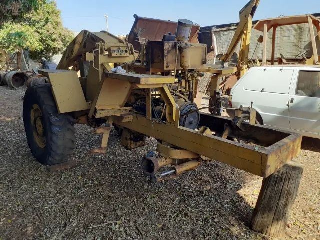 Pá carregadeira Michigan 35R incompleta - Foto 2