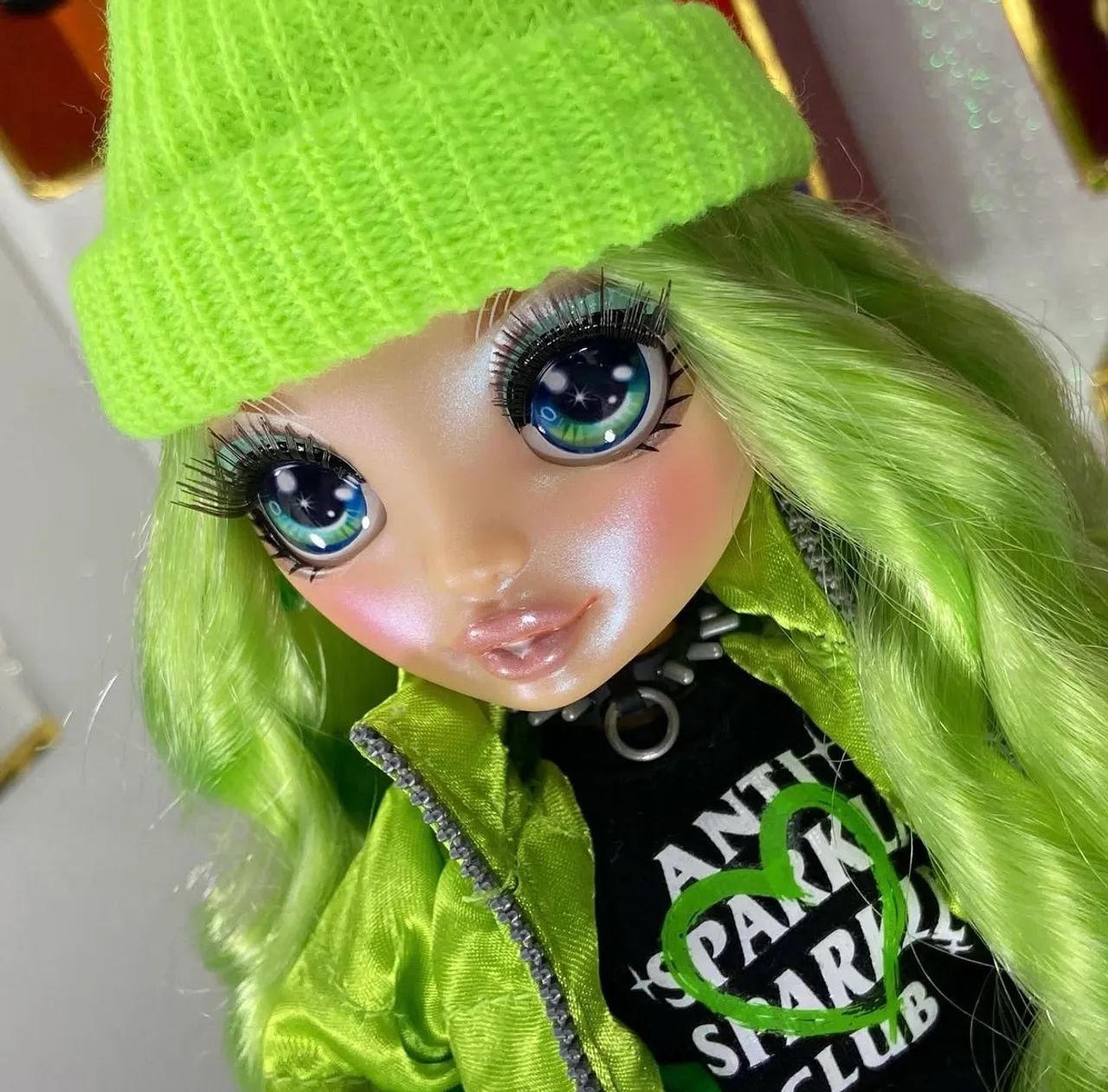 Boneca  Rainbow High - Jade Hunter Completa